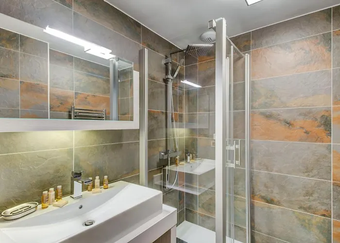 Apartamento Moderne Avec Parking, Proche Pistes A Village - Fr-1-562-37